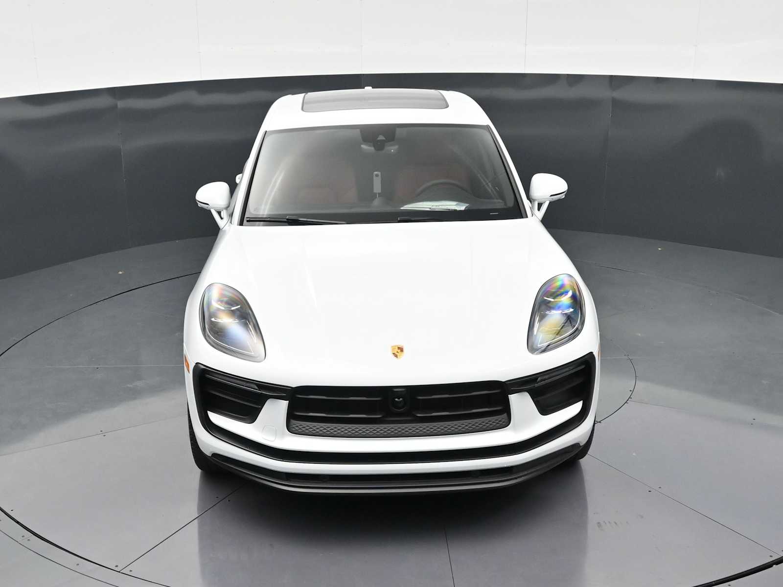 Thumbnail: 2026 Porsche Macan - 36