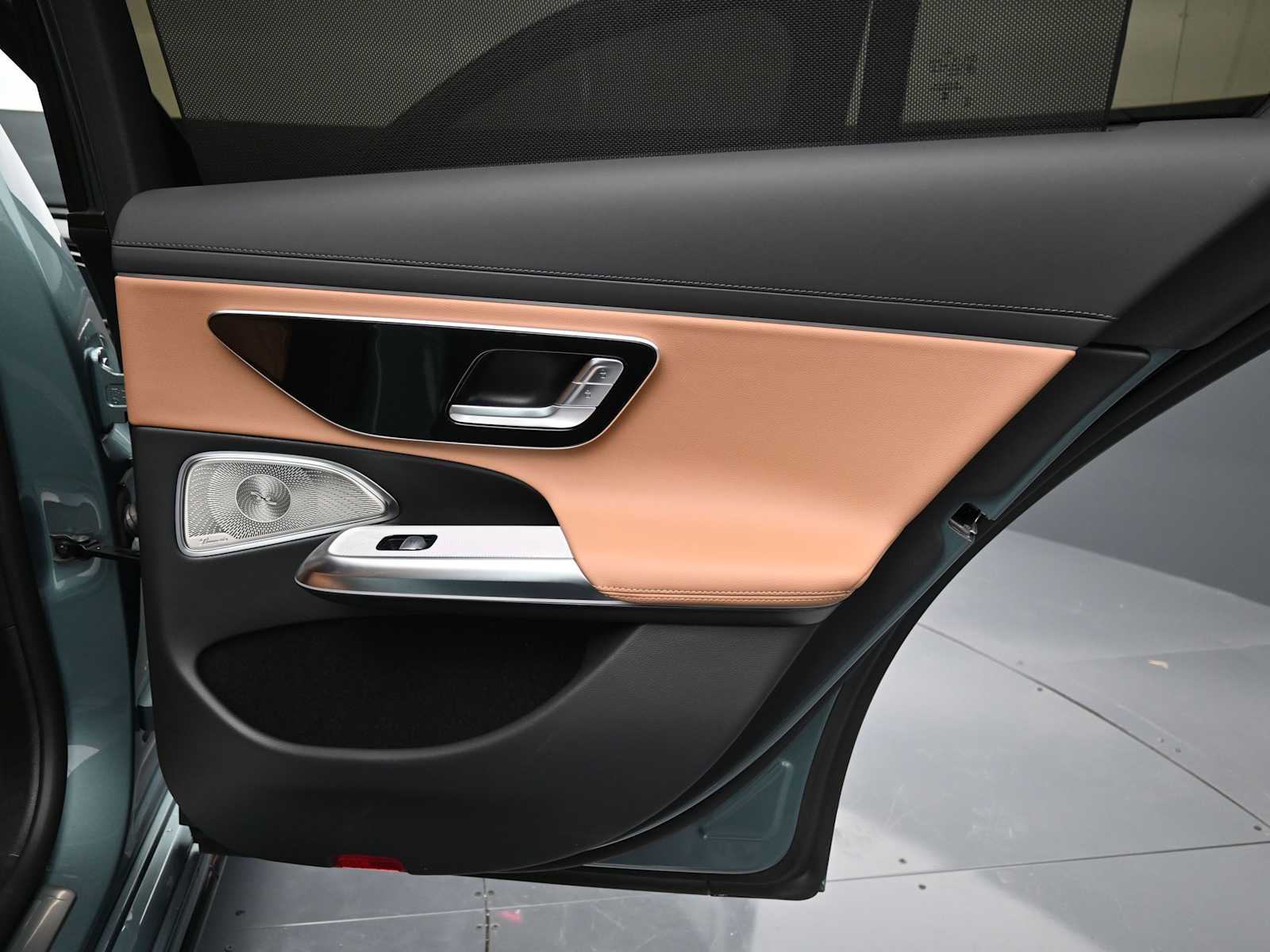 Thumbnail: 2025 Mercedes-Benz E-Class - 21