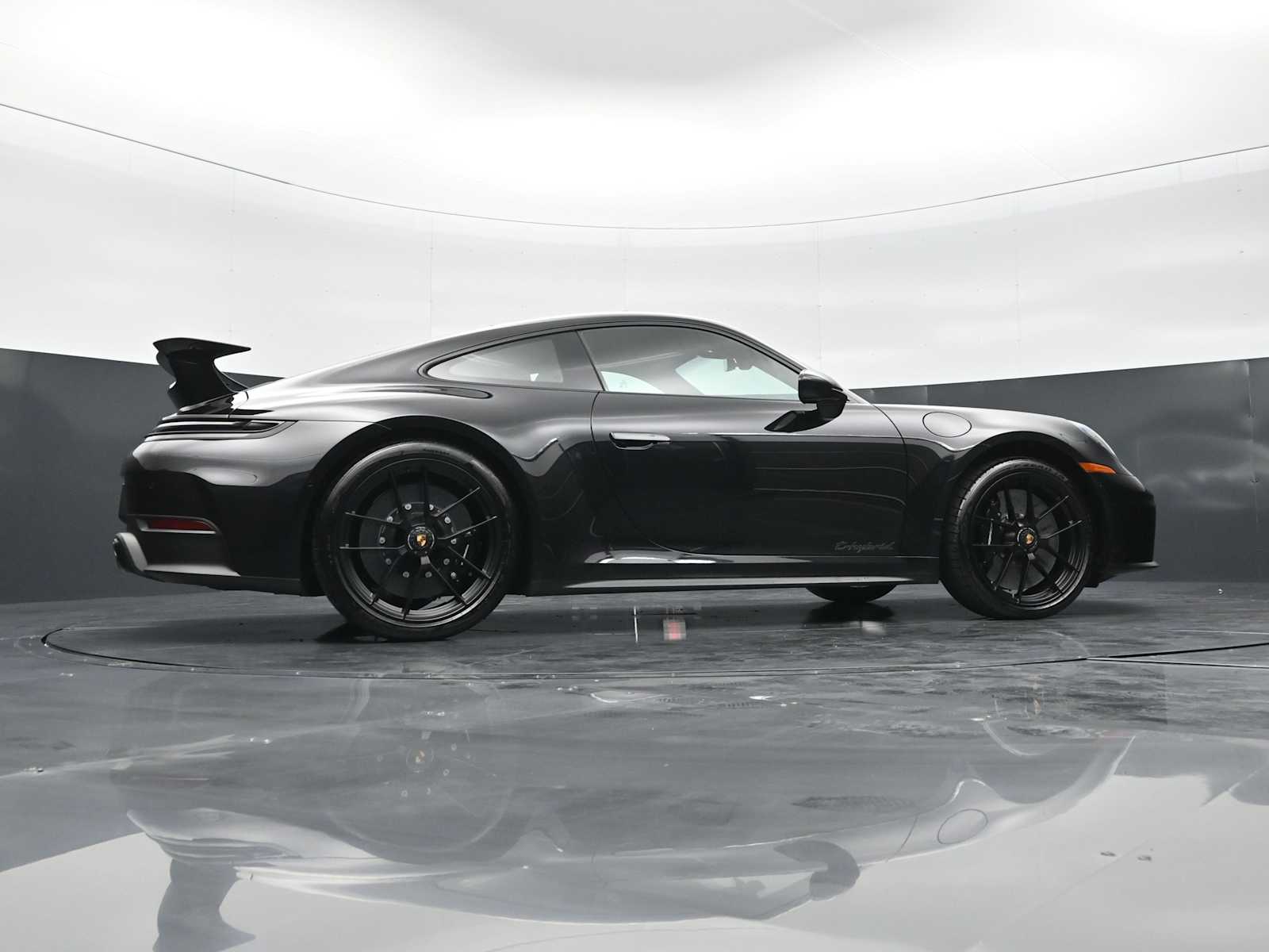 Thumbnail: 2026 Porsche 911 - 41