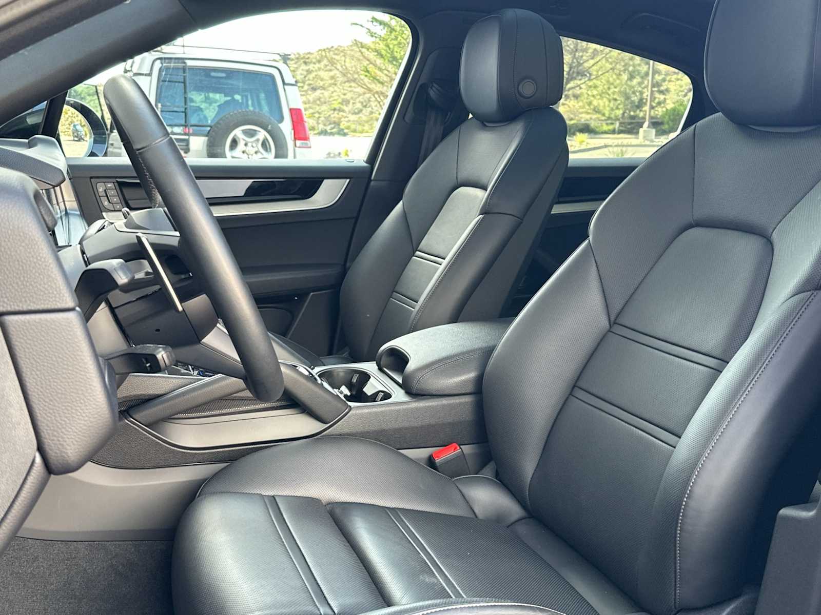 Thumbnail: 2025 Porsche  - 5