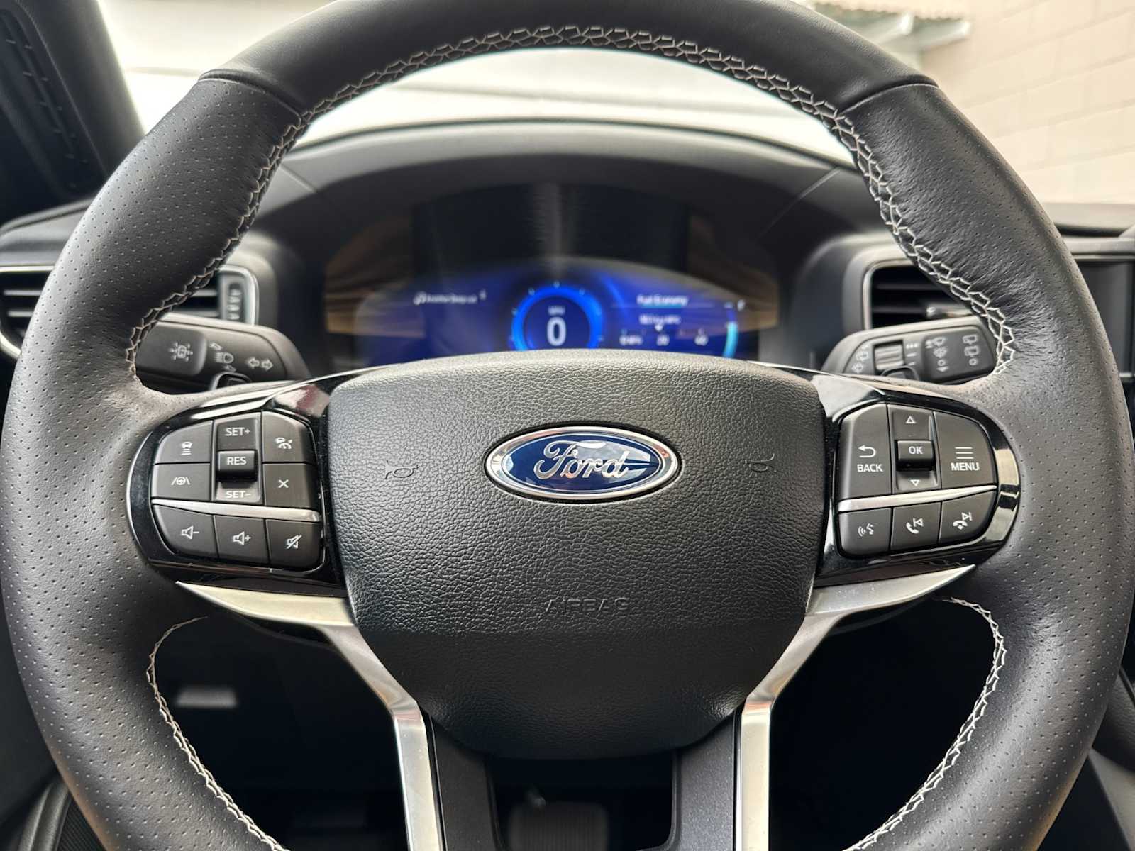 Thumbnail: 2023 Ford Explorer - 26