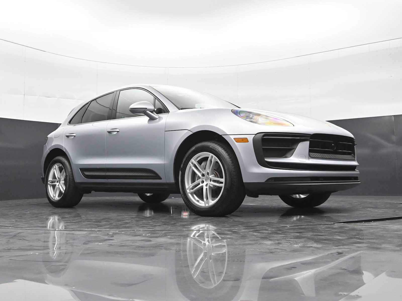 2025 Porsche Macan Base - Photo 42