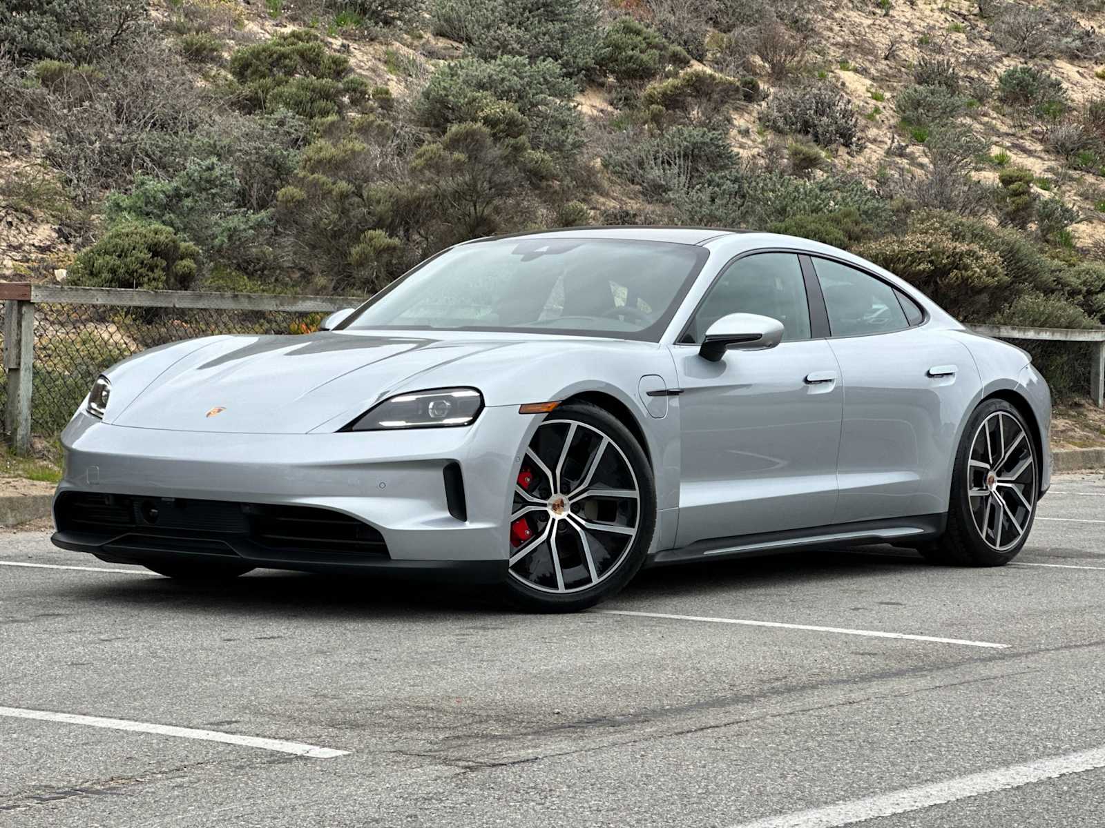 Thumbnail: 2025 Porsche Taycan - 1