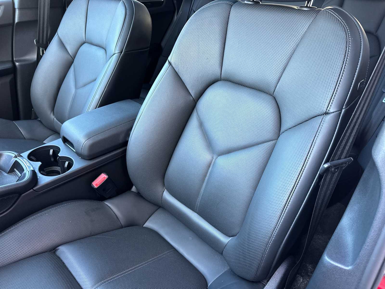 Thumbnail: 2024 Porsche Macan - 5