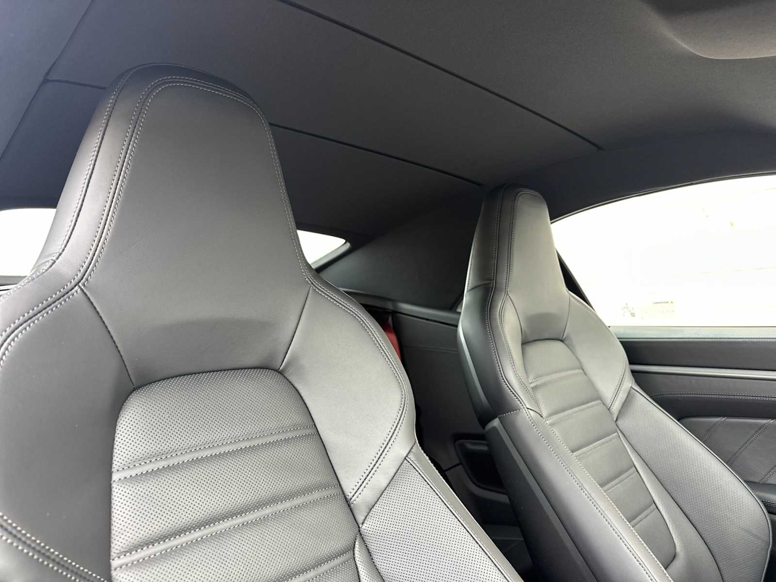 Thumbnail: 2026 Porsche 911 - 20