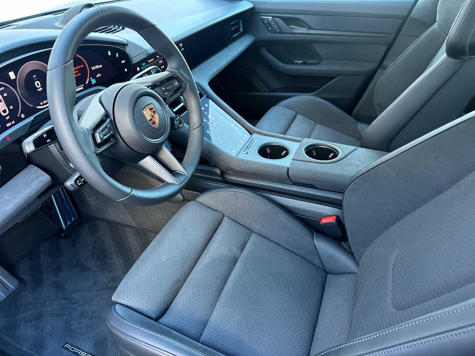 Thumbnail: 2025 Porsche Taycan - 4