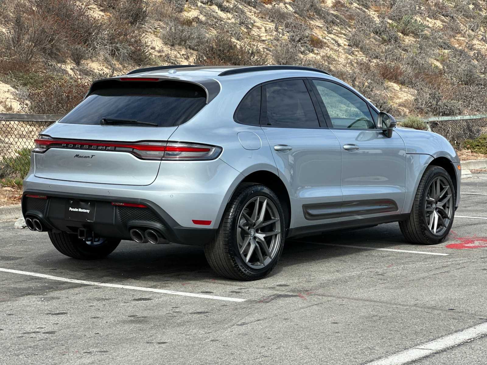 Thumbnail: 2025 Porsche Macan - 7