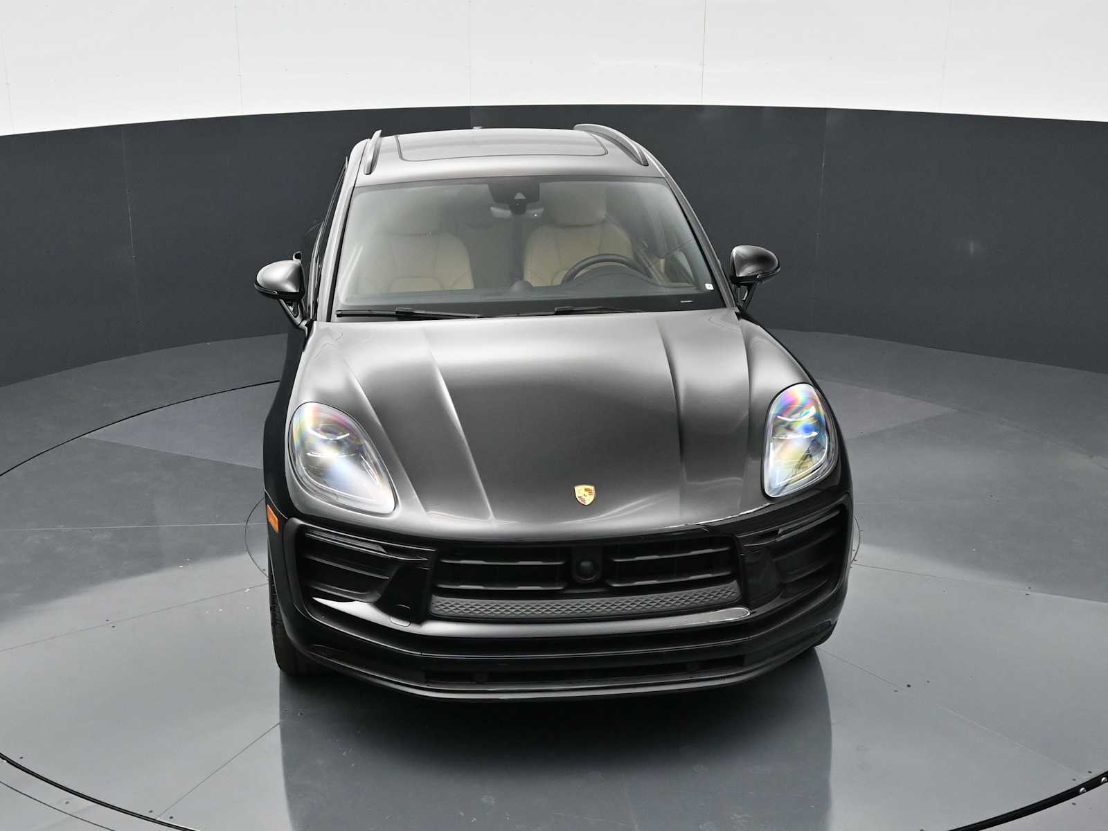 Thumbnail: 2025 Porsche Macan - 38