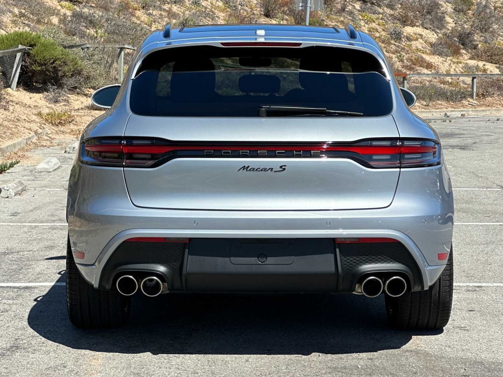 Thumbnail: 2025 Porsche Macan - 8