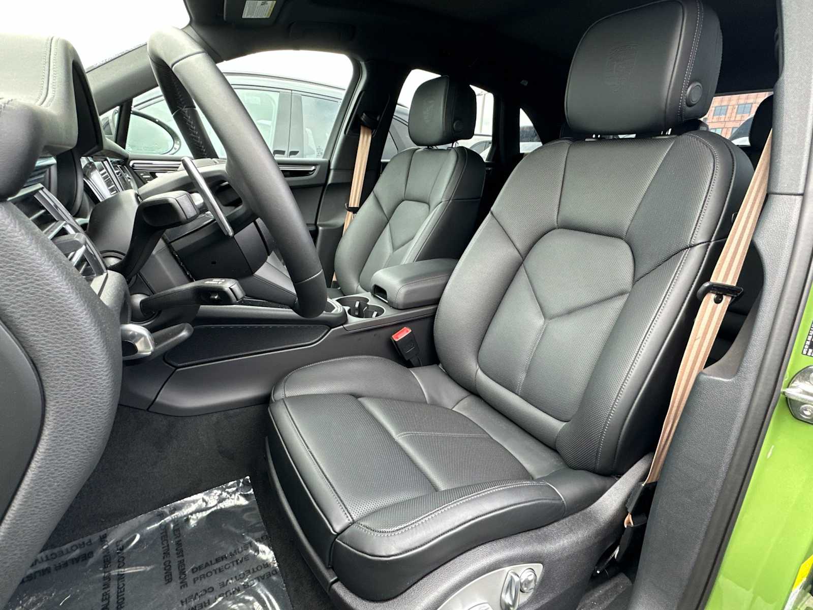 Thumbnail: 2024 Porsche Macan - 5