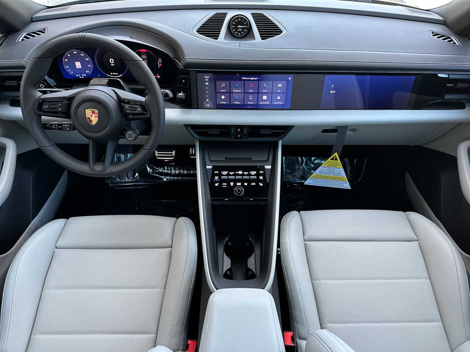 Thumbnail: 2026 Porsche Macan - 6