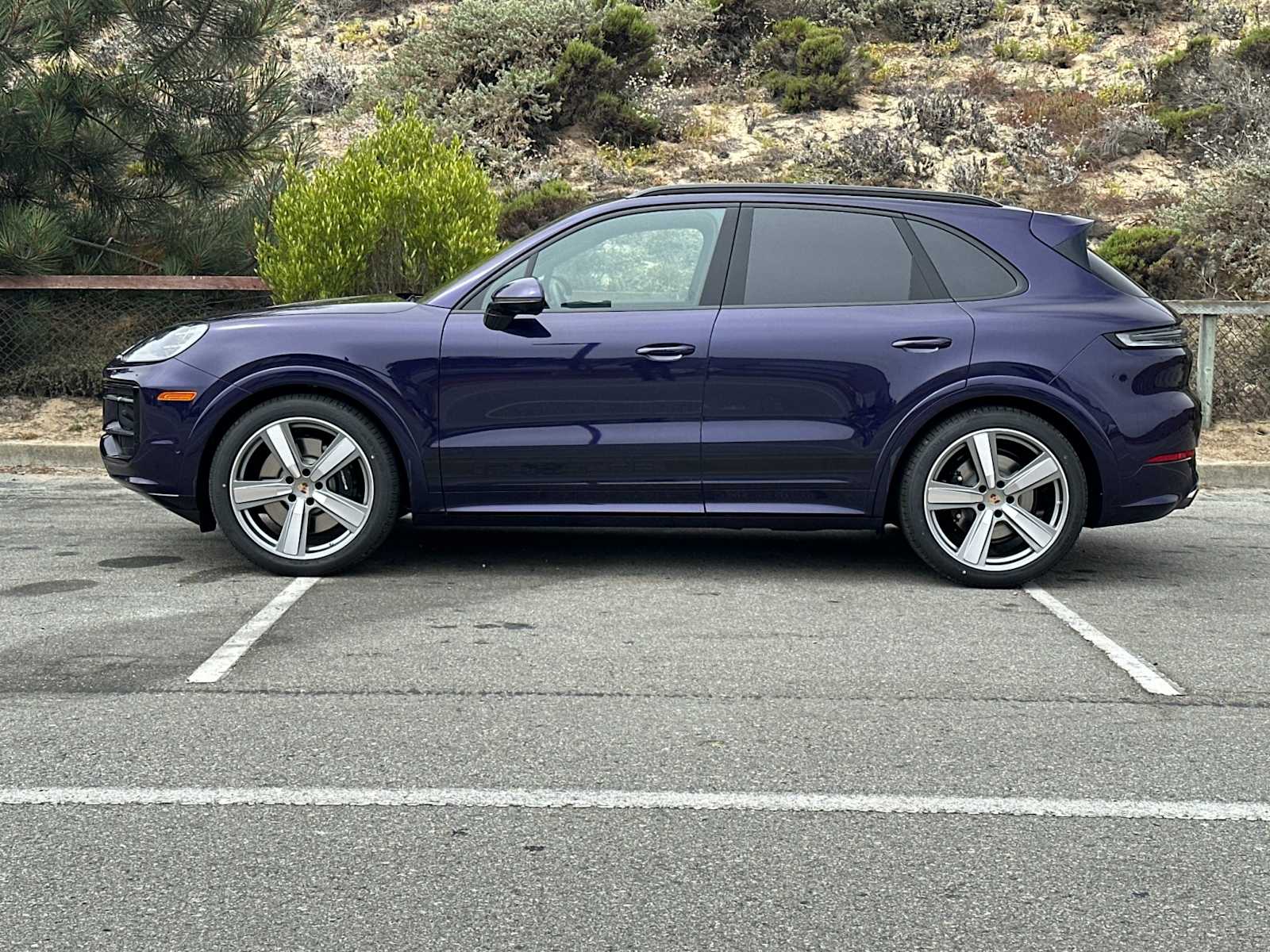 Thumbnail: 2025 Porsche Cayenne - 2
