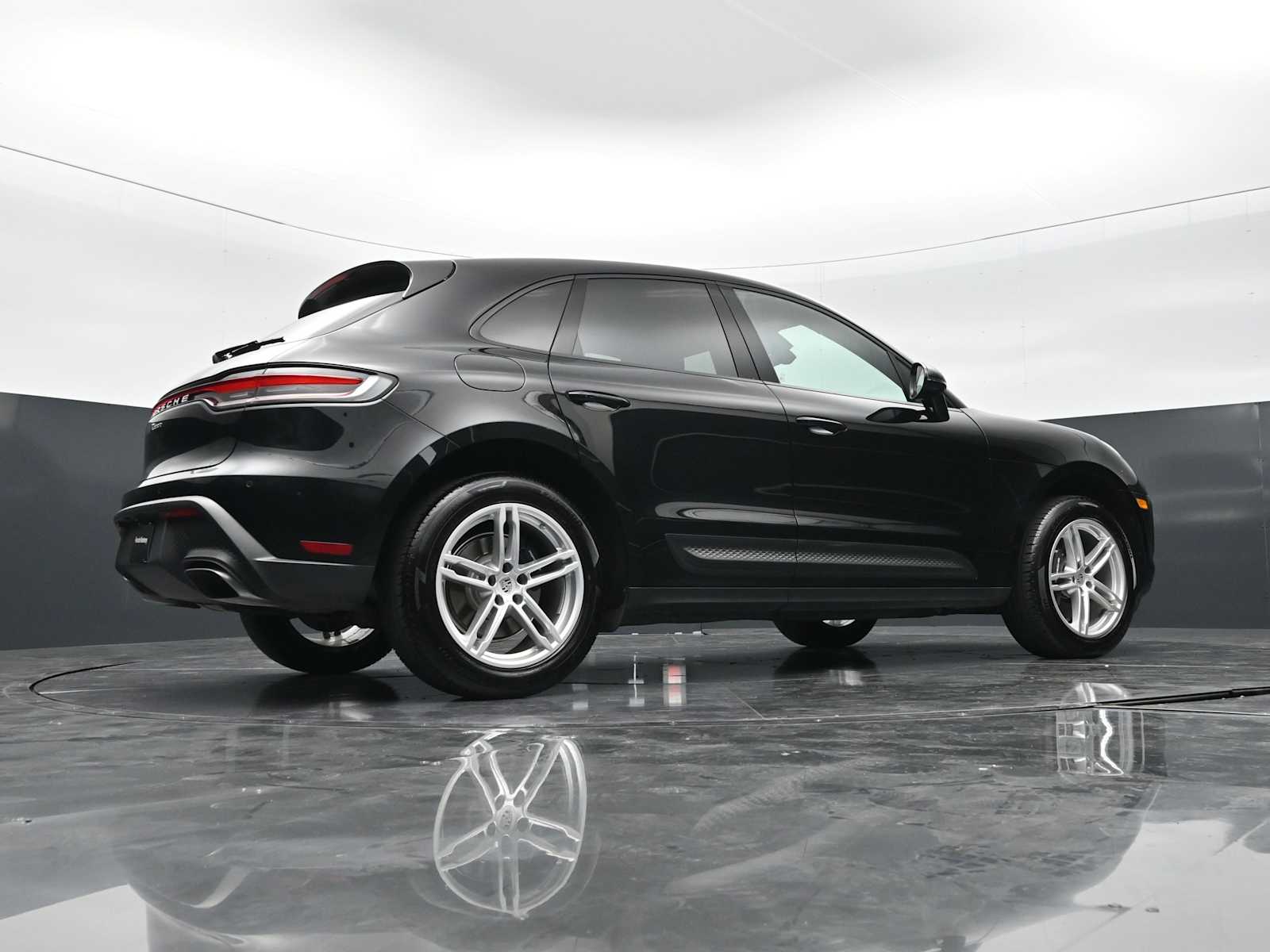 Thumbnail: 2024 Porsche Macan - 39