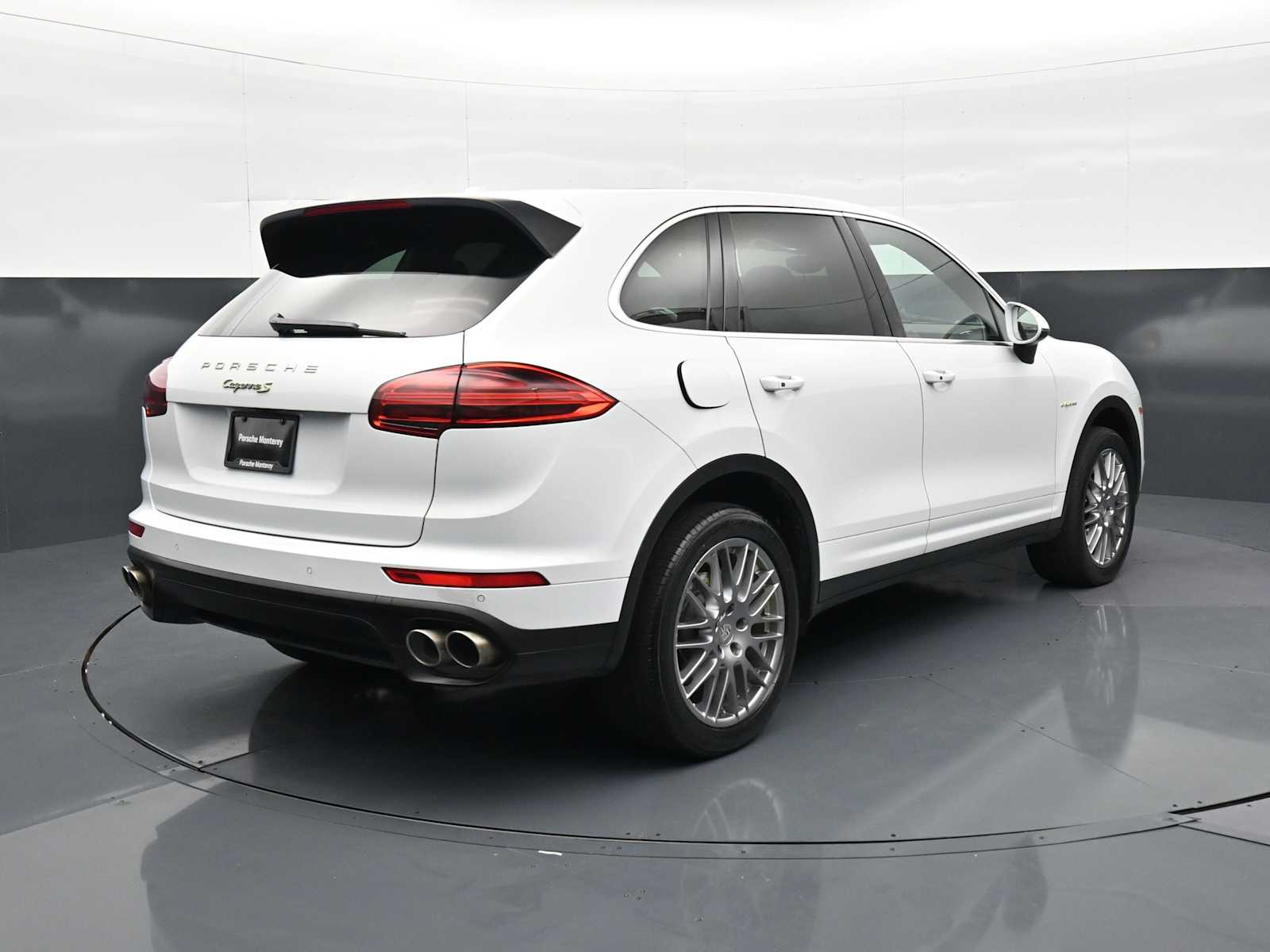 Thumbnail: 2015 Porsche Cayenne - 23