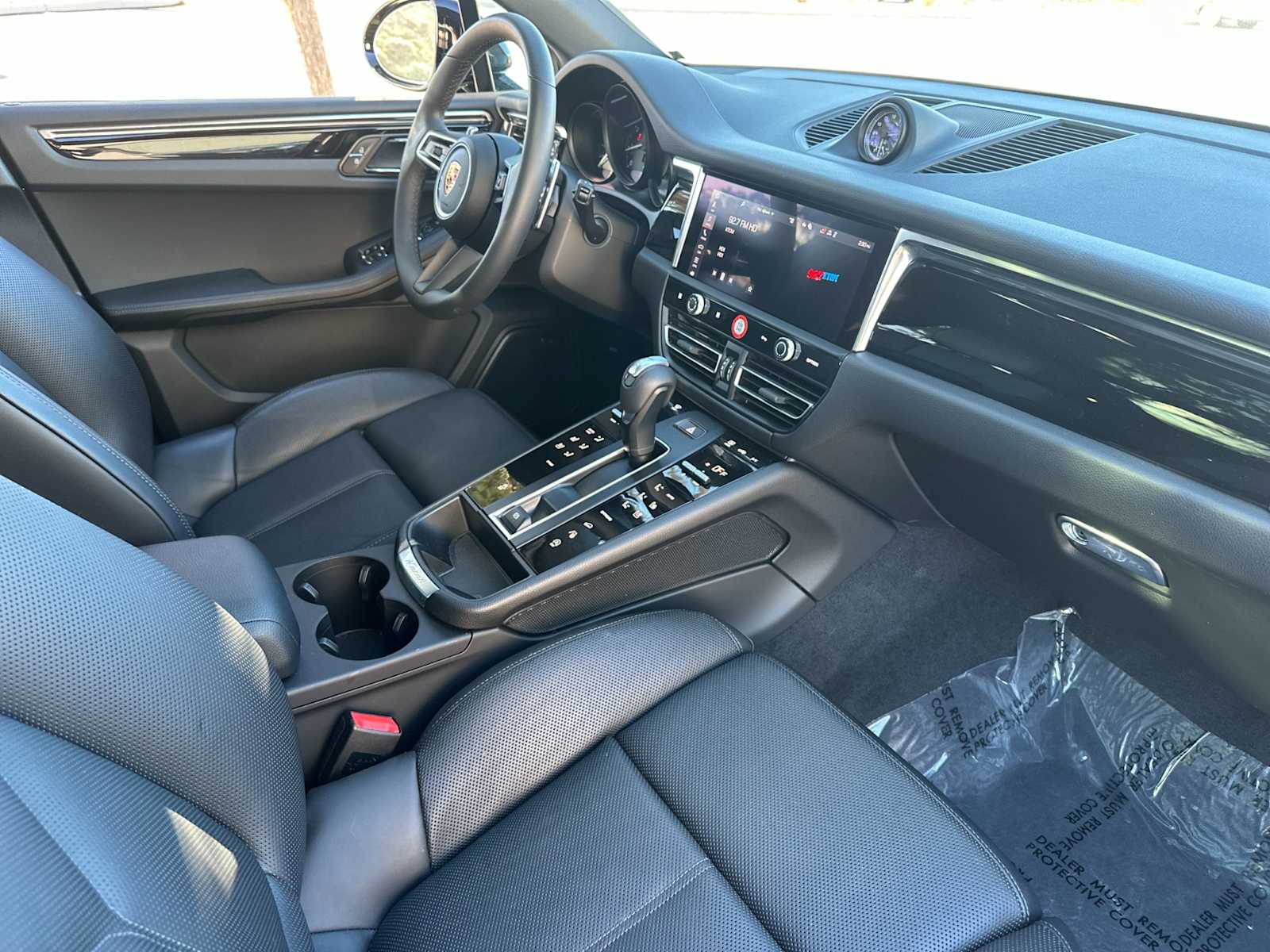 Thumbnail: 2025 Porsche Macan - 17