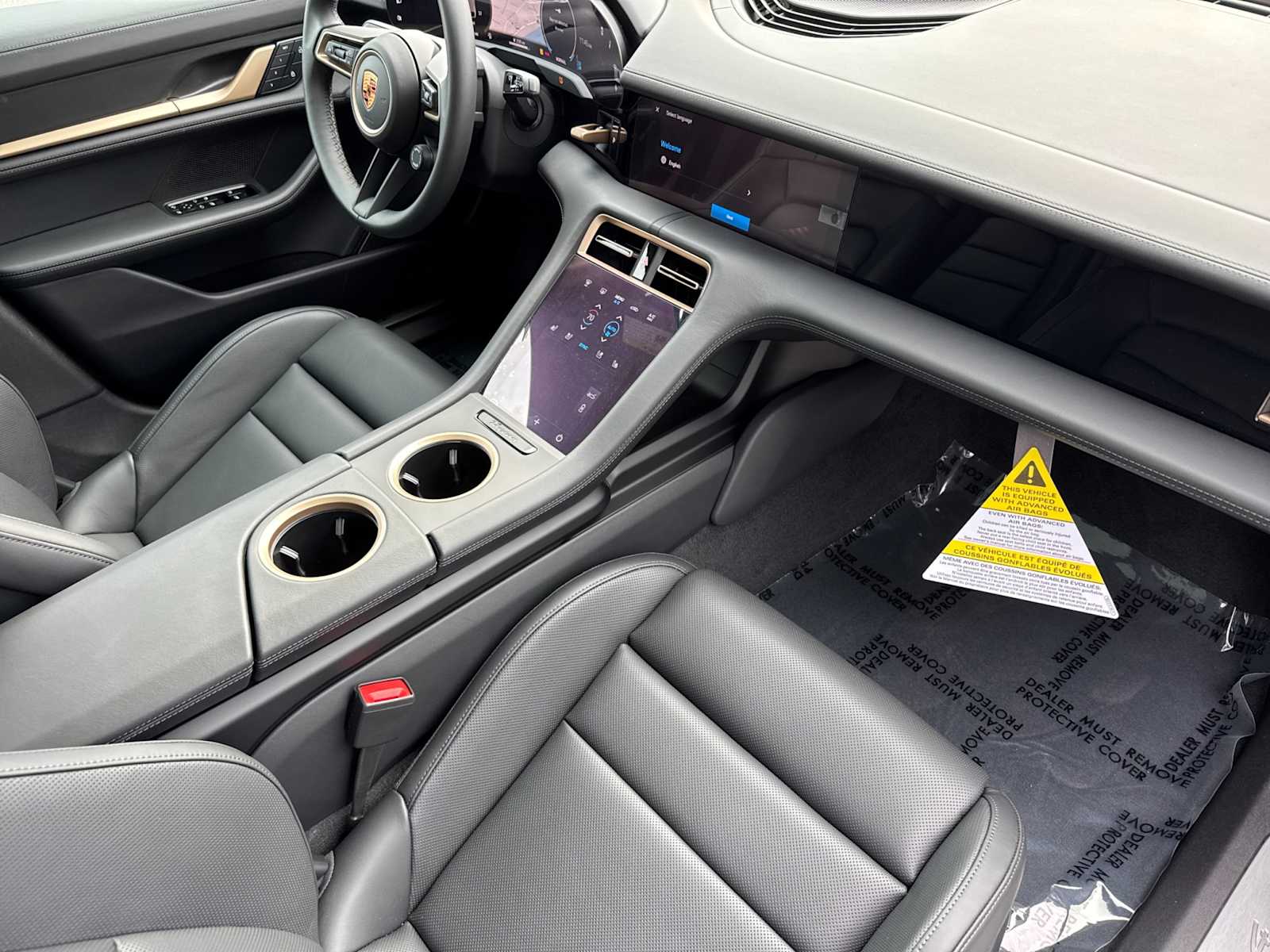 Thumbnail: 2025 Porsche Taycan - 16