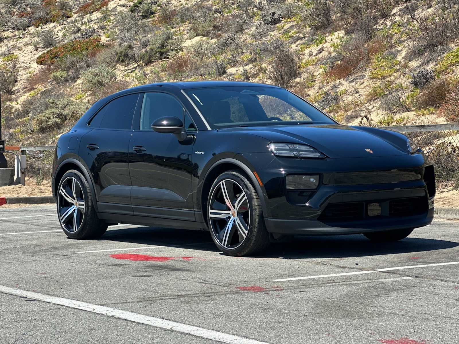 Thumbnail: 2025 Porsche Macan - 10