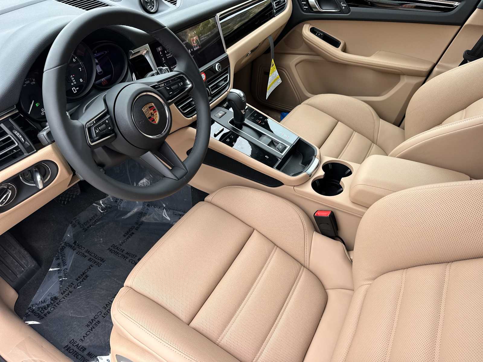 Thumbnail: 2025 Porsche Macan - 4