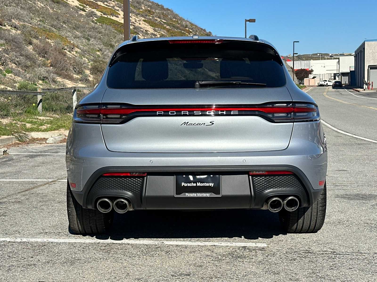 Thumbnail: 2026 Porsche Macan - 8