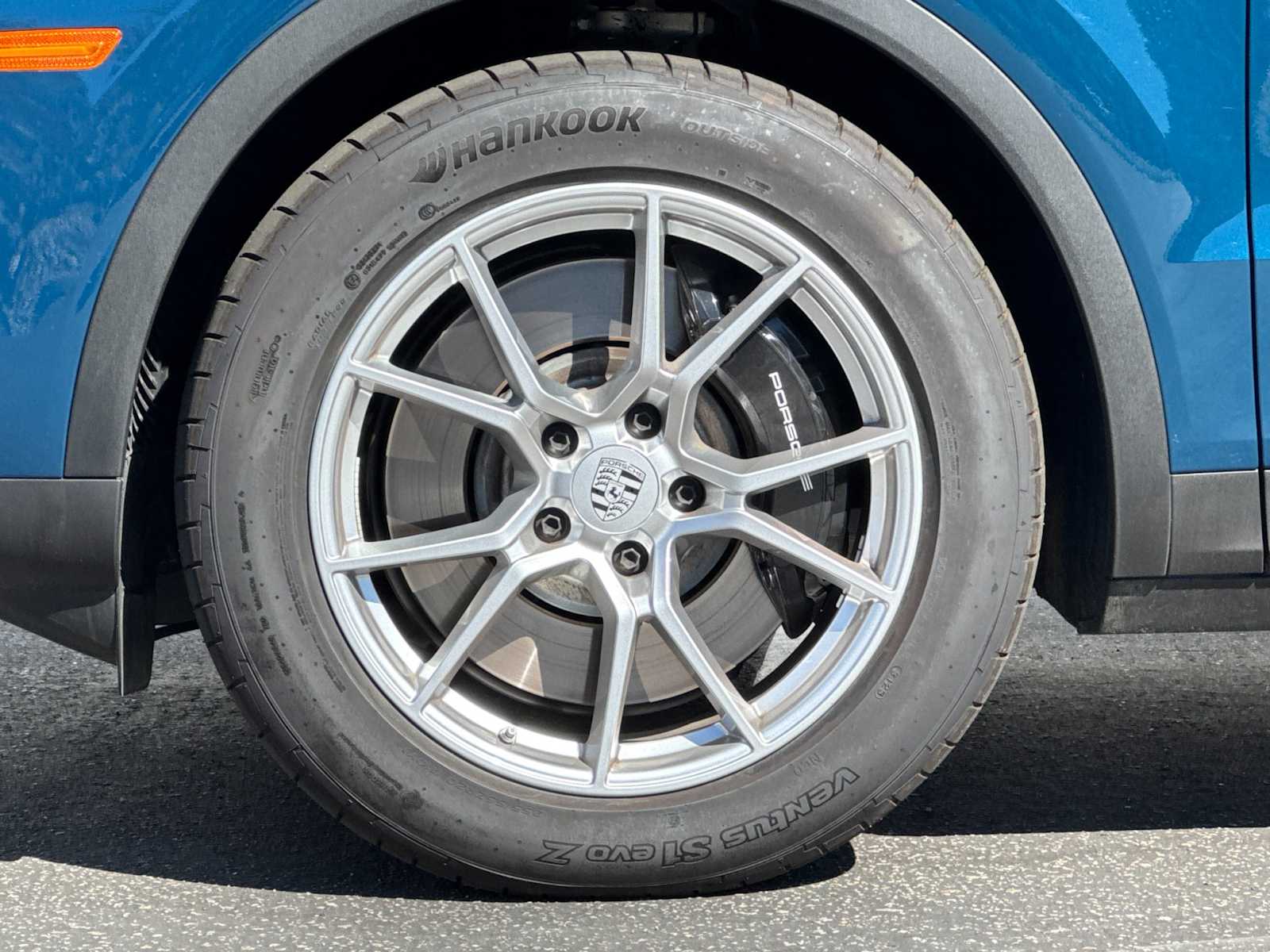 Thumbnail: 2024 Porsche Cayenne - 28