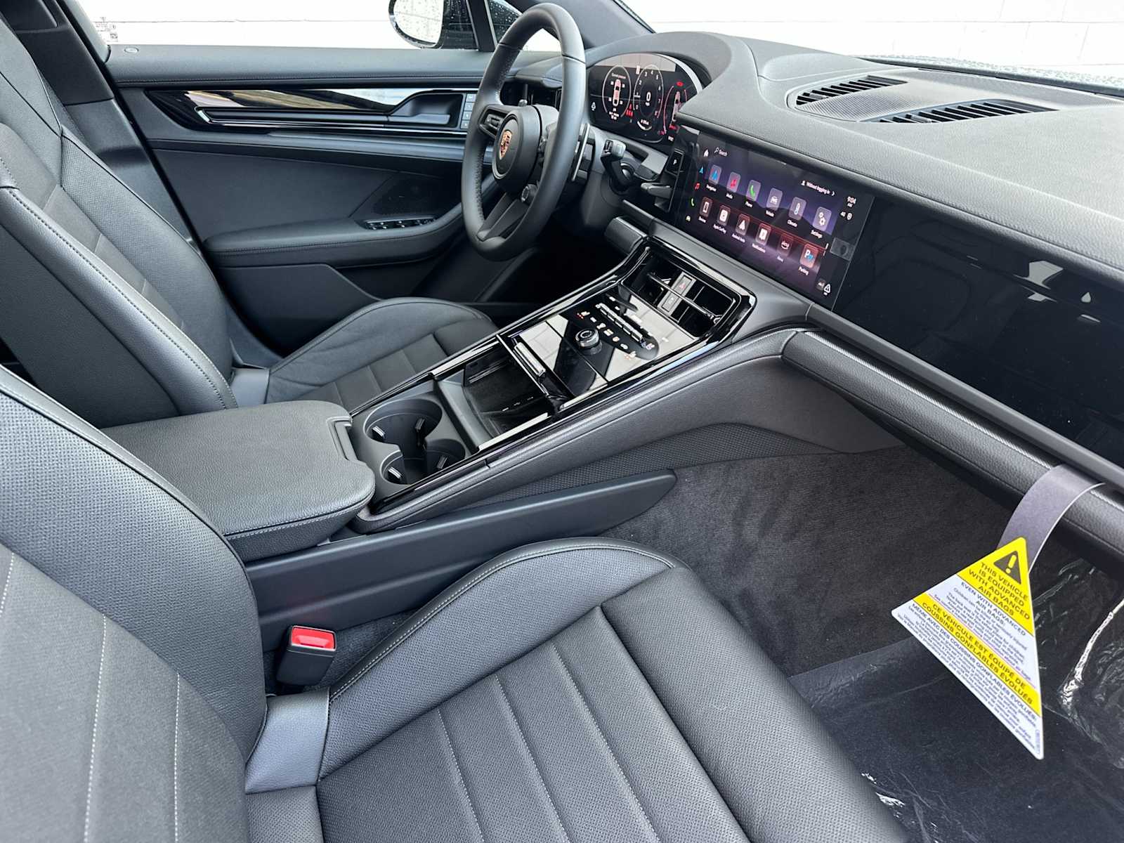 Thumbnail: 2026 Porsche Panamera - 16