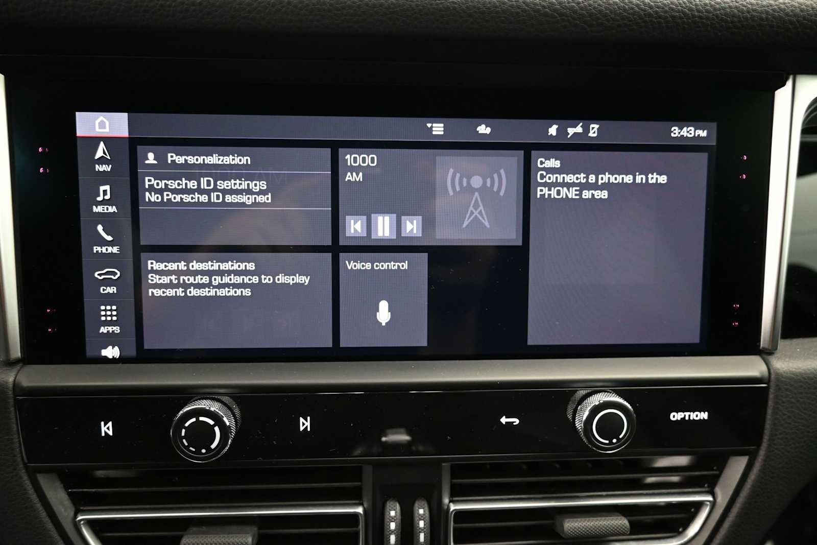 Thumbnail: 2024 Porsche Macan - 13