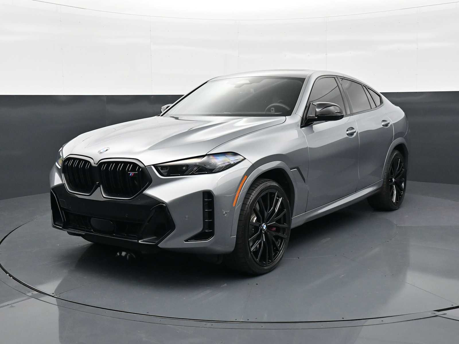 2026 BMW X6 M60i's photo
