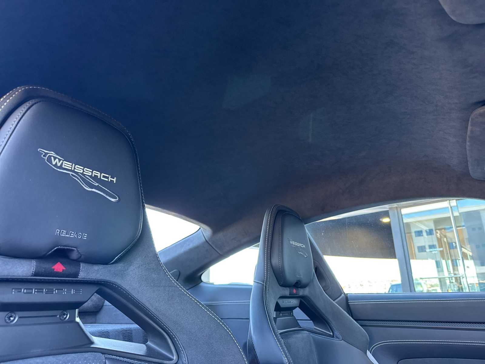 Thumbnail: 2026 Porsche 911 - 16