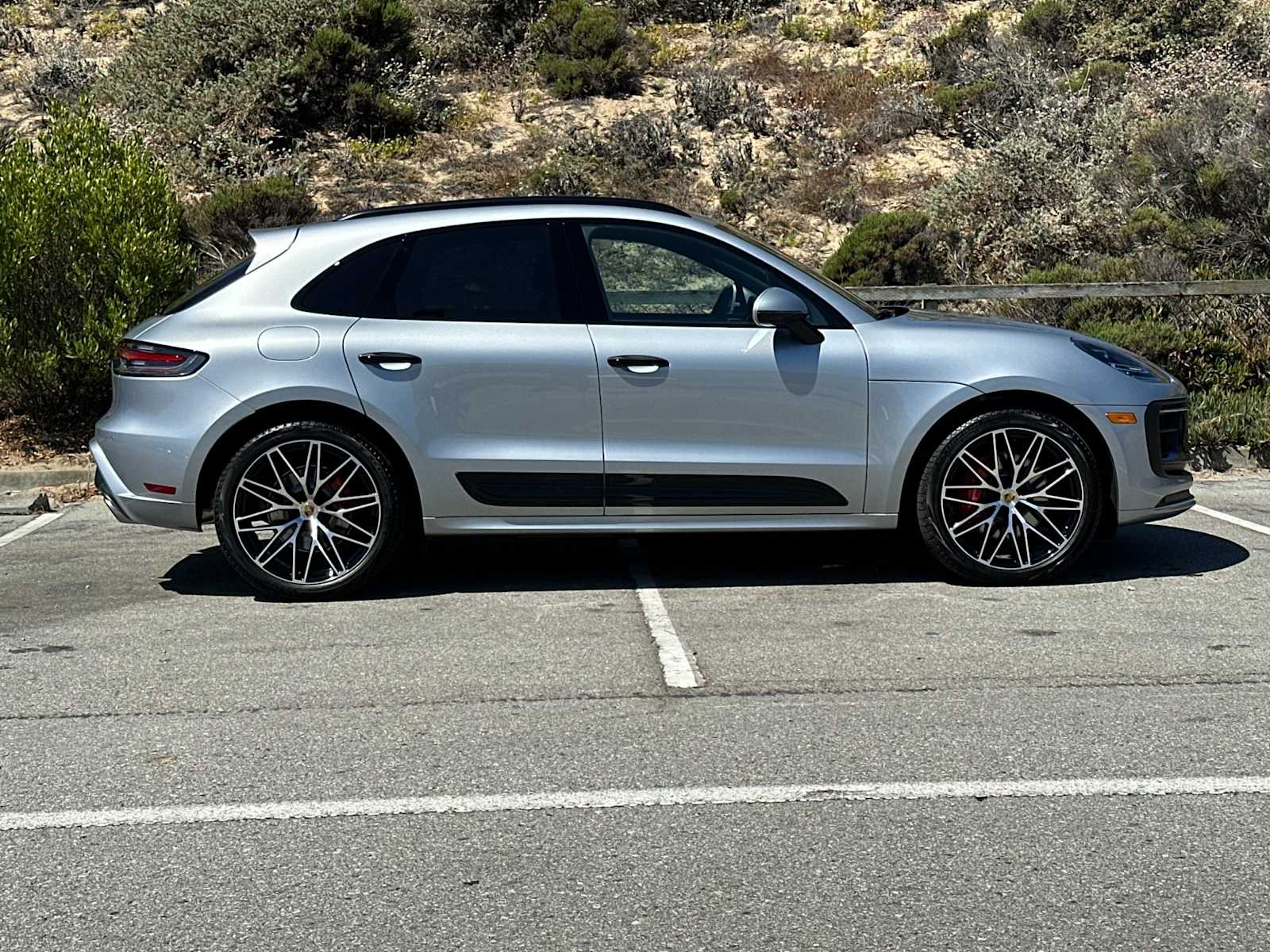 Thumbnail: 2025 Porsche Macan - 9