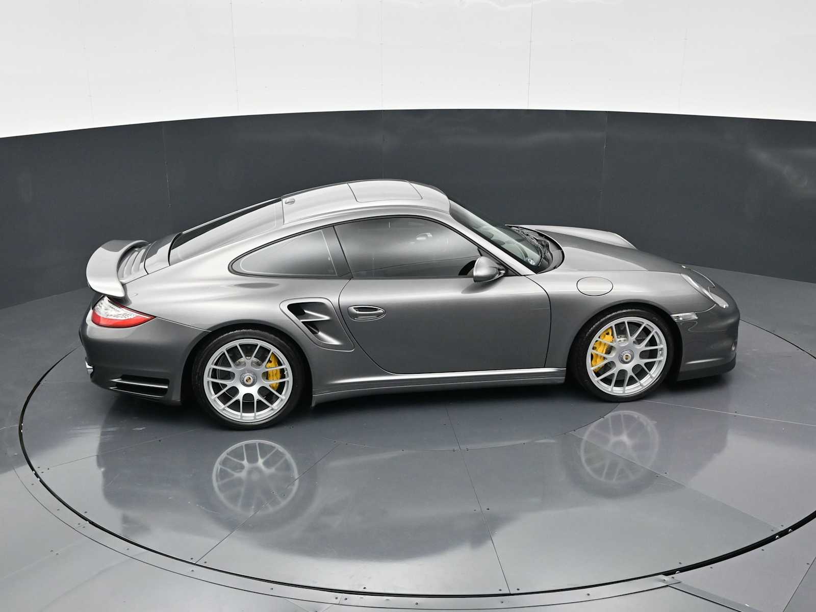 Thumbnail: 2013 Porsche 911 - 36