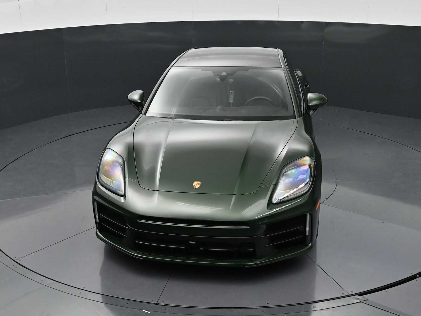 Thumbnail: 2026 Porsche Panamera - 35