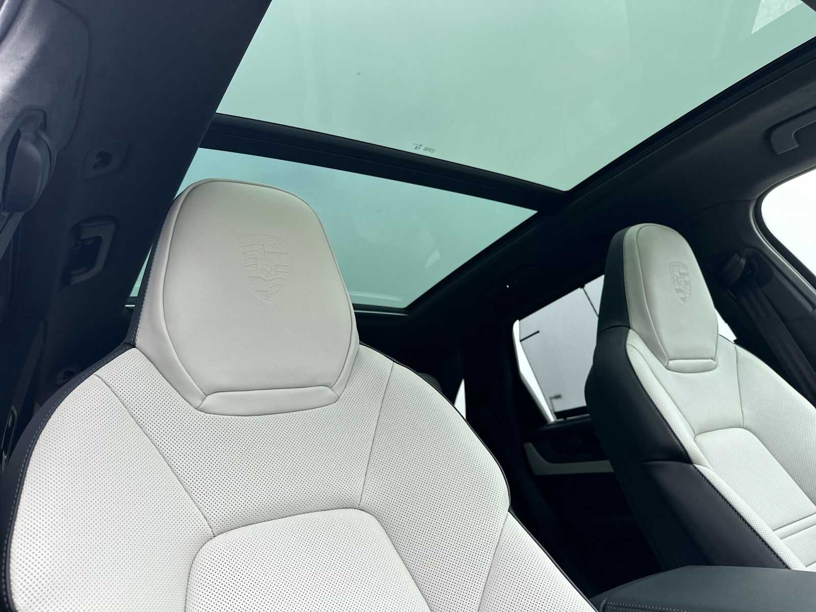 Thumbnail: 2025 Porsche Cayenne - 18