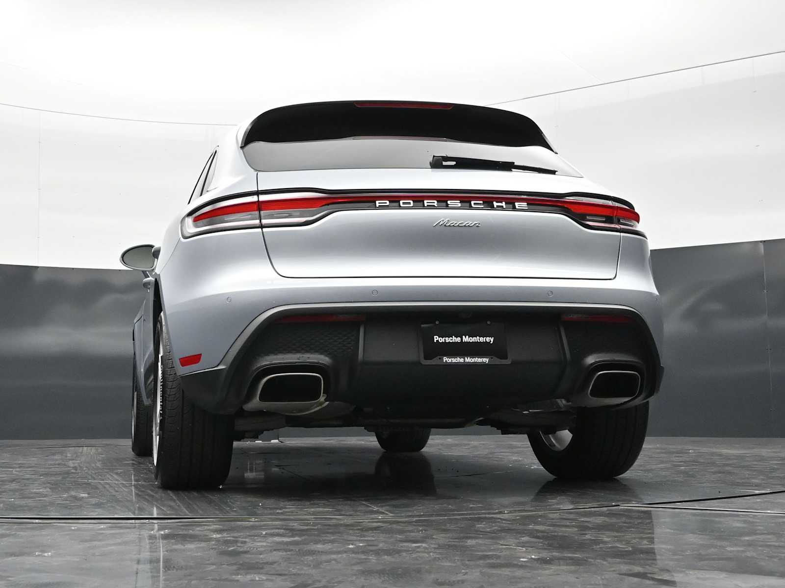 Thumbnail: 2025 Porsche Macan - 38