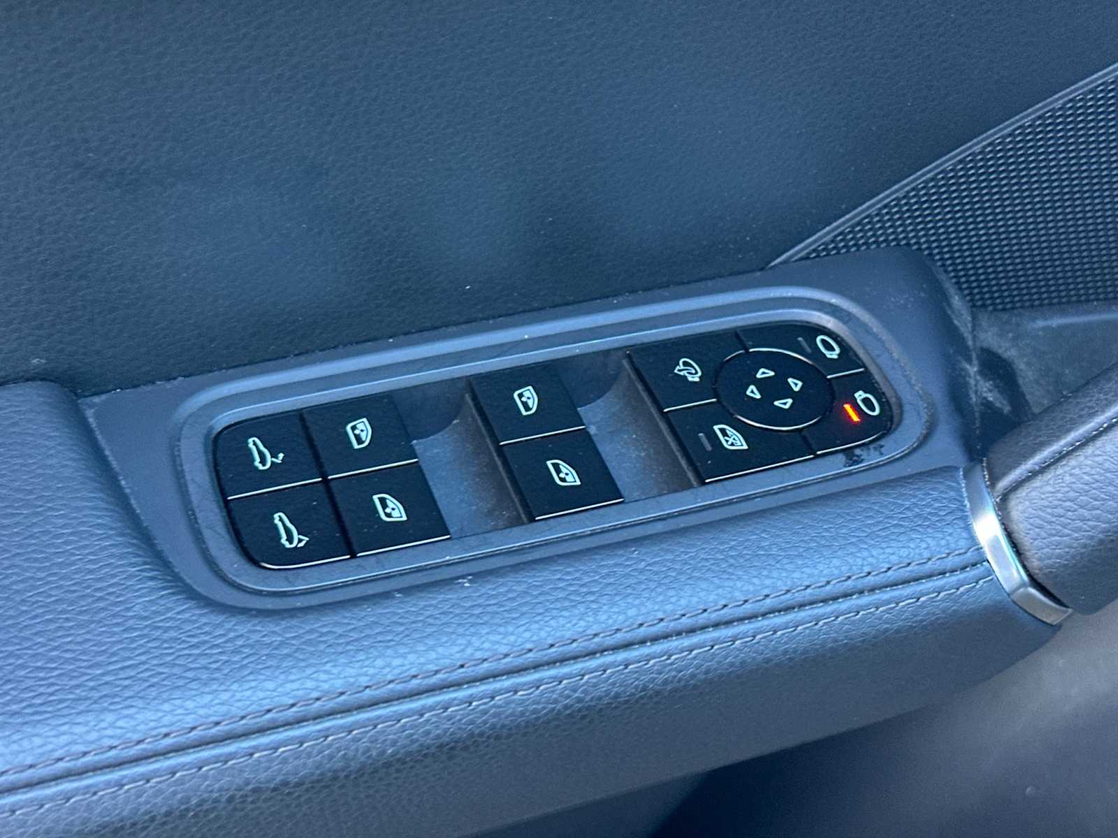 Thumbnail: 2019 Porsche Cayenne - 13