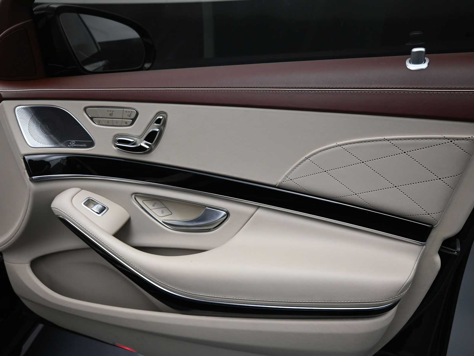 Thumbnail: 2018 Mercedes-Benz S-Class - 27