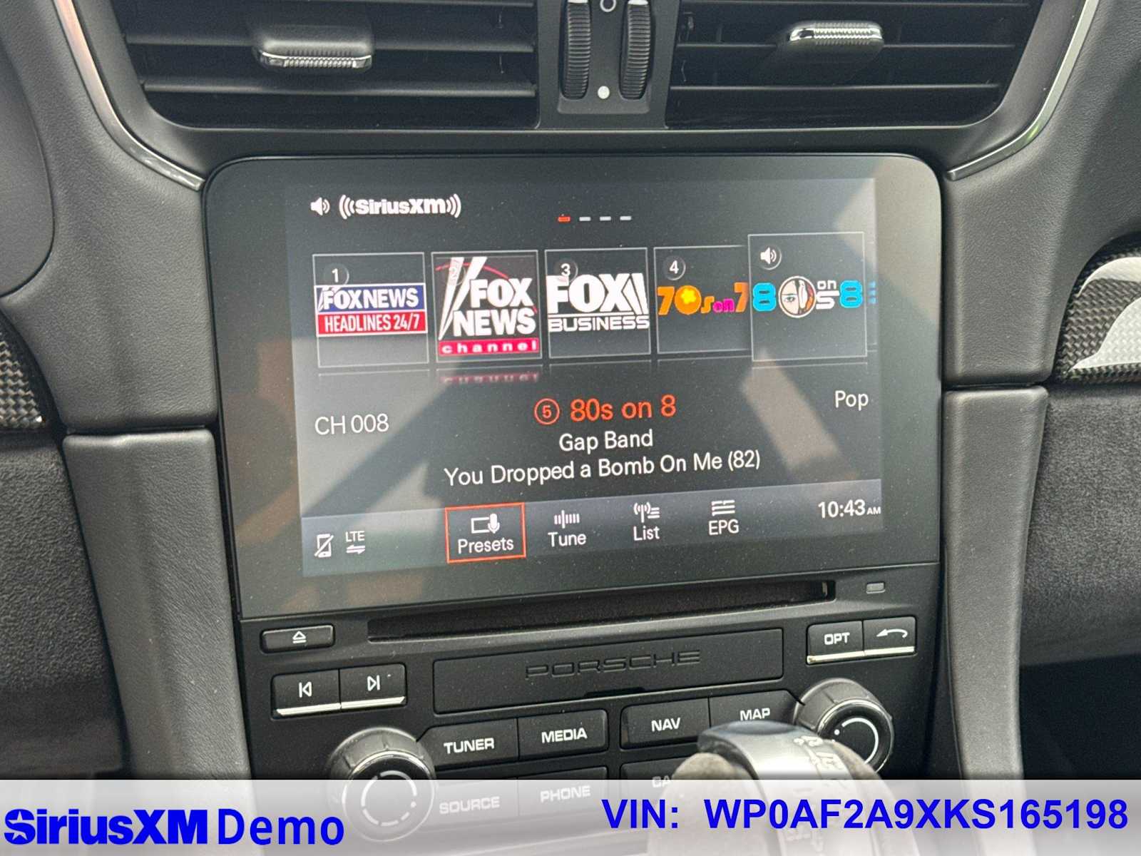 Thumbnail: 2019 Porsche 911 - 27