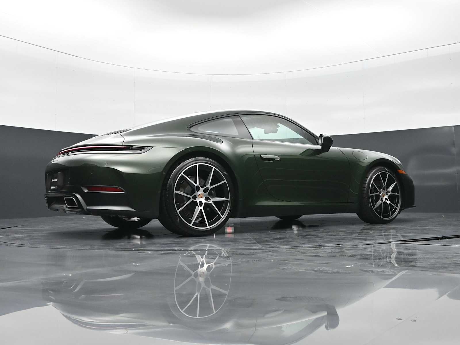 Thumbnail: 2026 Porsche 911 - 39