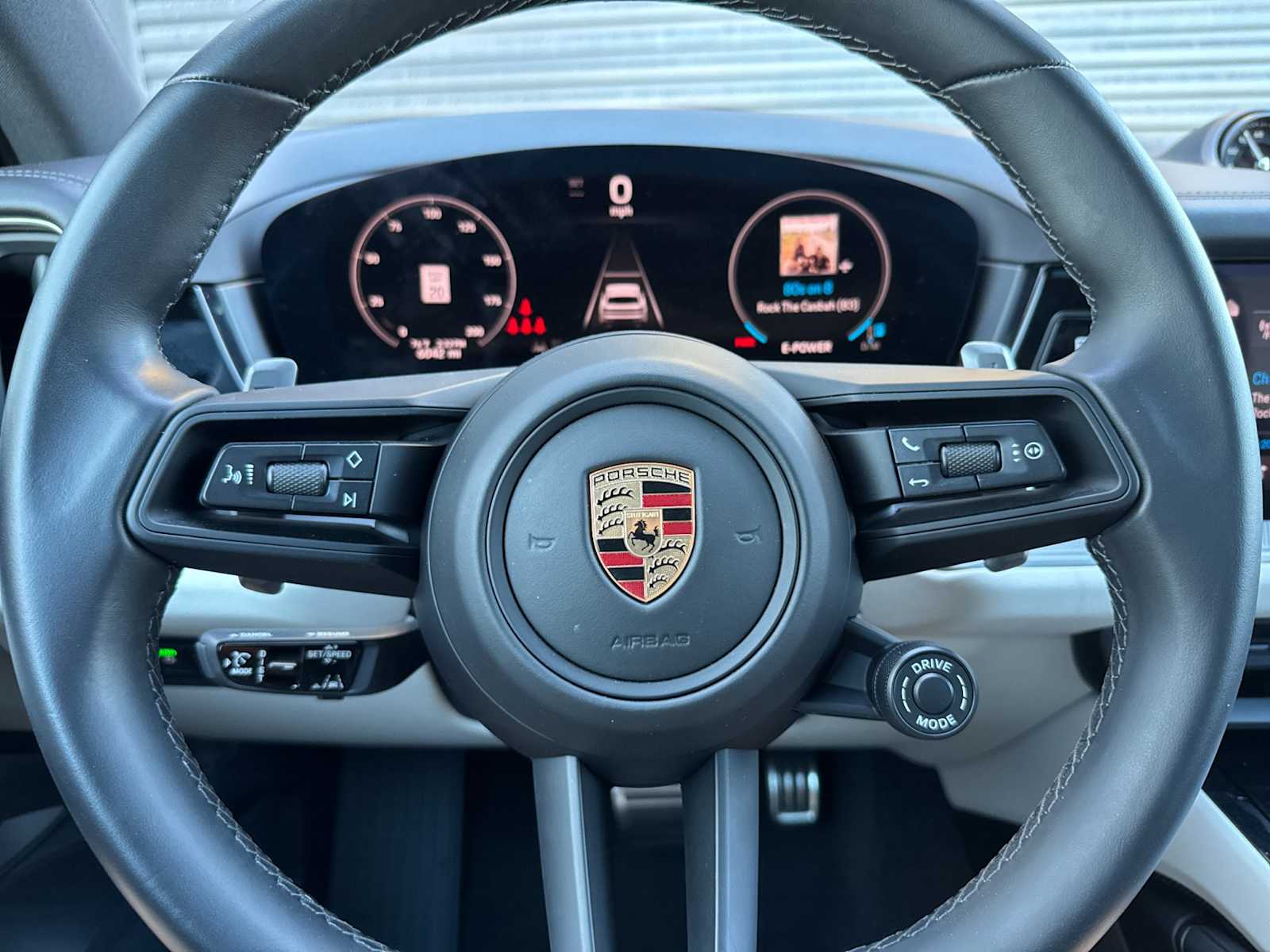 Thumbnail: 2024 Porsche Cayenne - 25