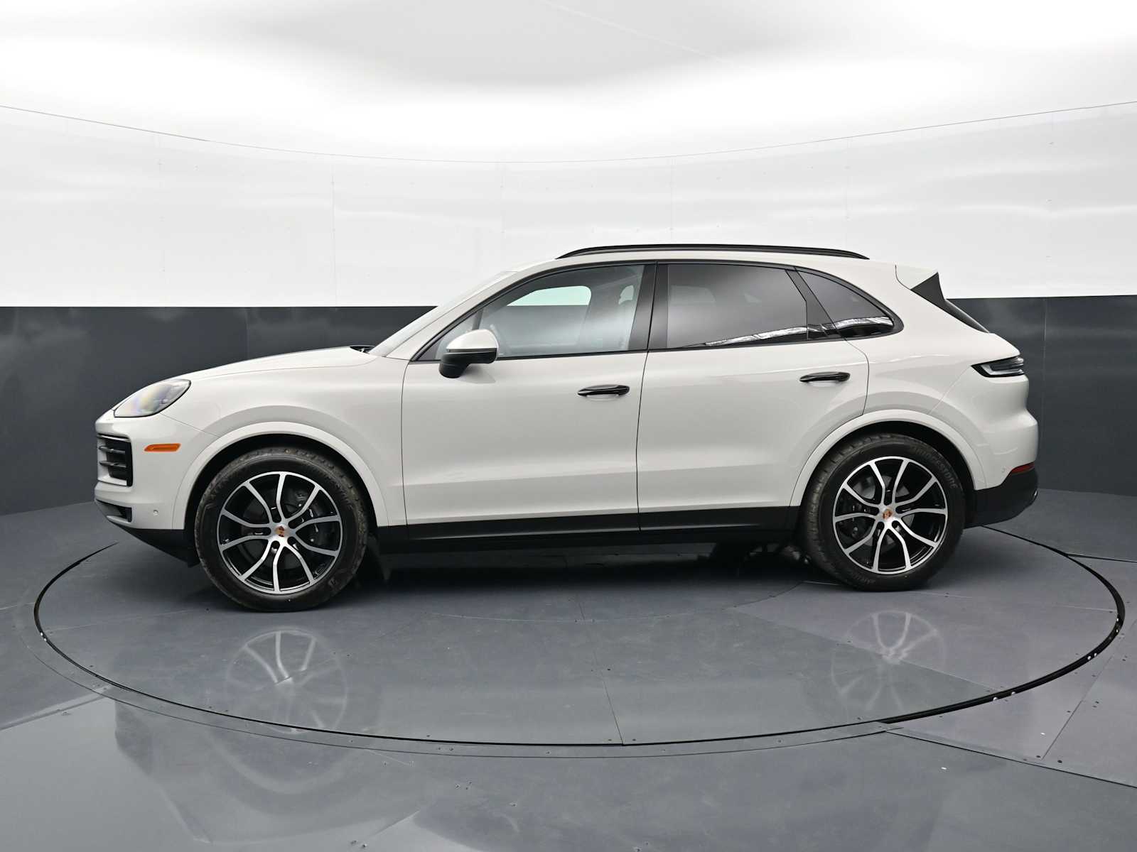 Thumbnail: 2026 Porsche Cayenne - 2