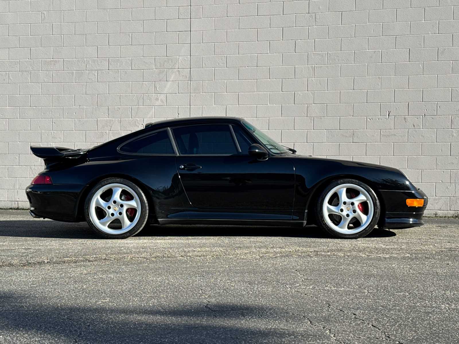 Thumbnail: 1998 Porsche 911 - 9