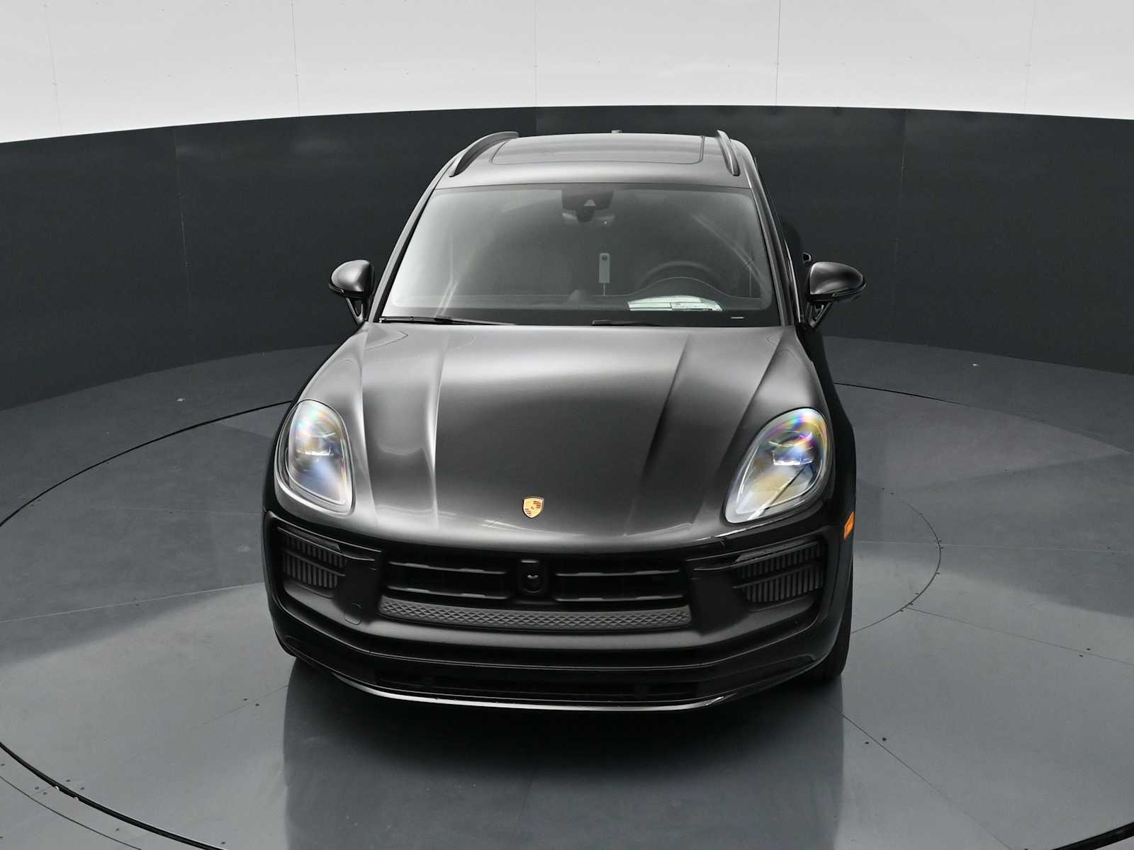 Thumbnail: 2026 Porsche Macan - 37