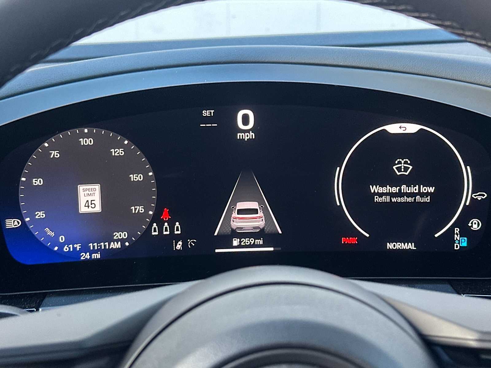 Thumbnail: 2025 Porsche Macan - 26