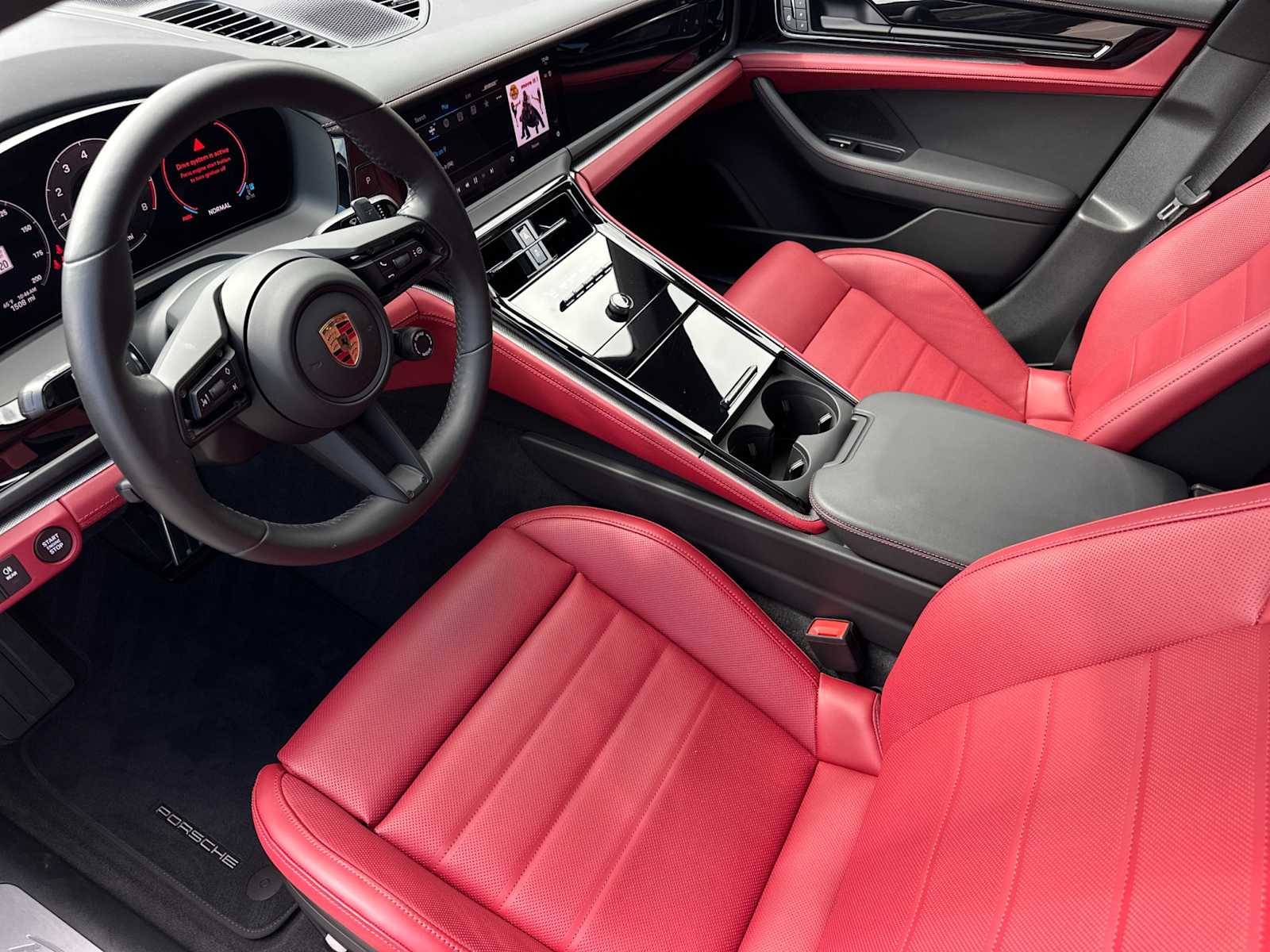 2025 Porsche Panamera photo 4