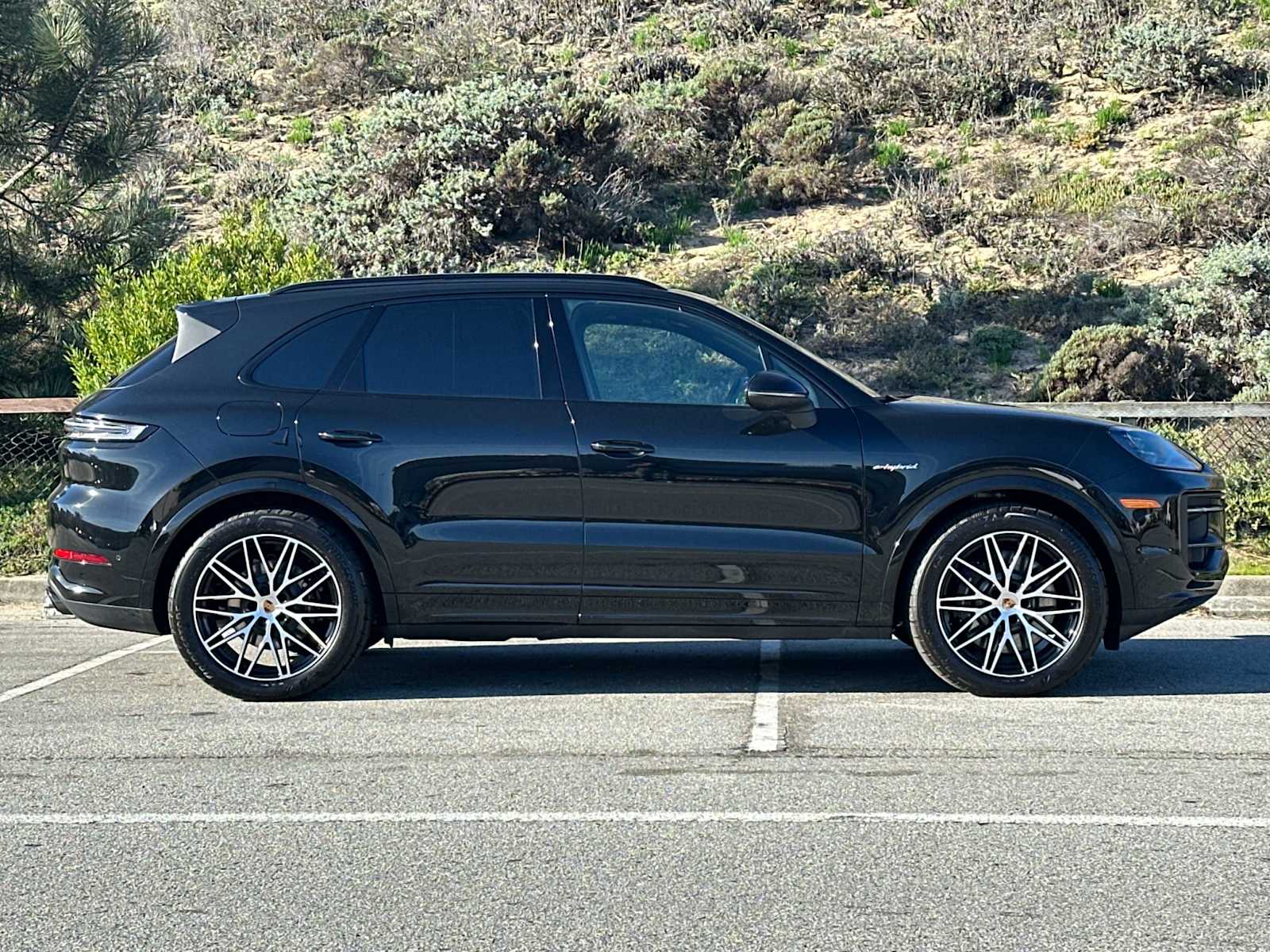 Thumbnail: 2025 Porsche Cayenne - 9