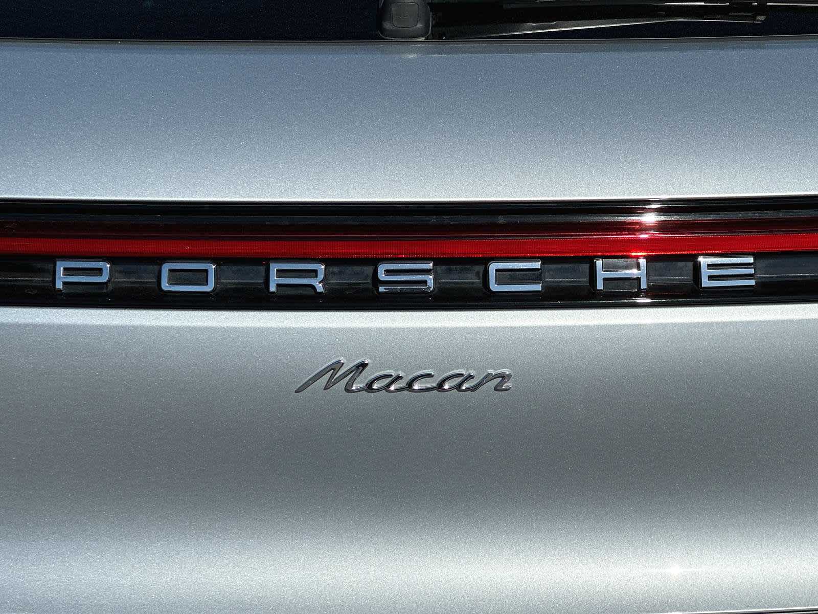 2022 Porsche Macan Base 27