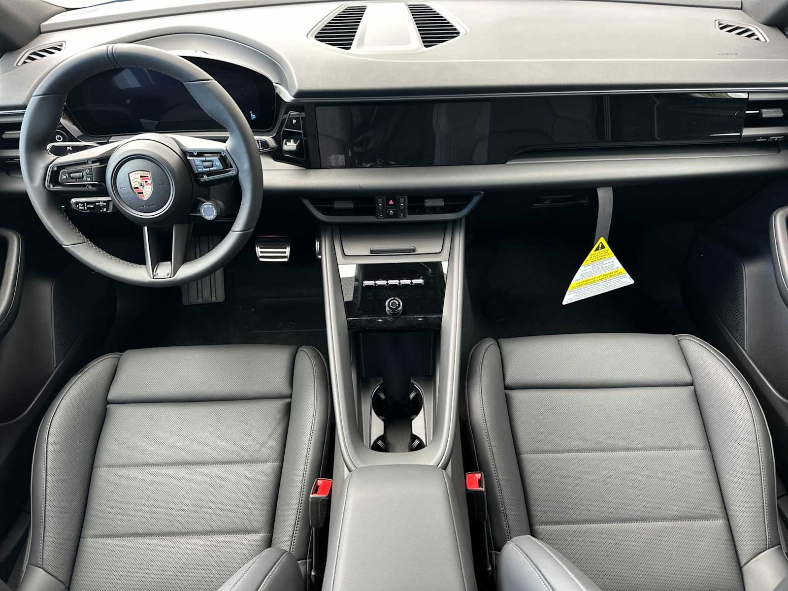 Thumbnail: 2025 Porsche Macan - 6