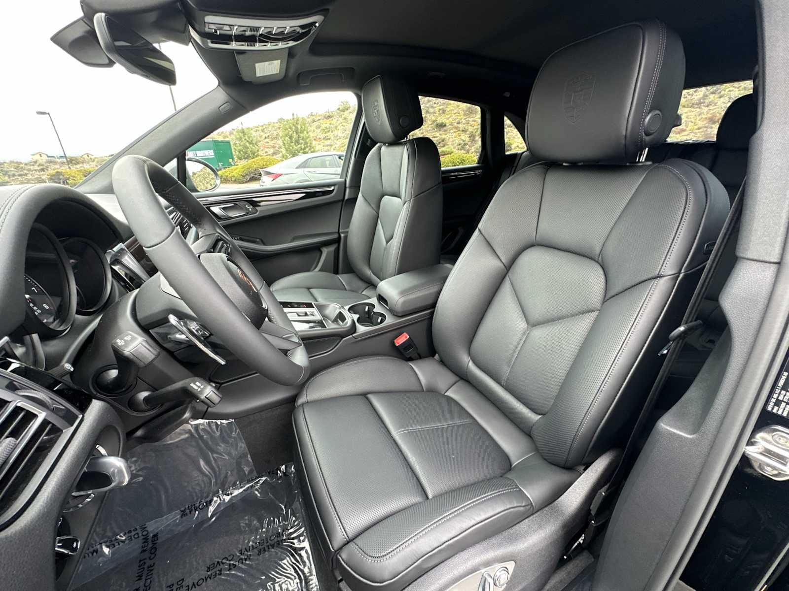 Thumbnail: 2025 Porsche Macan - 5