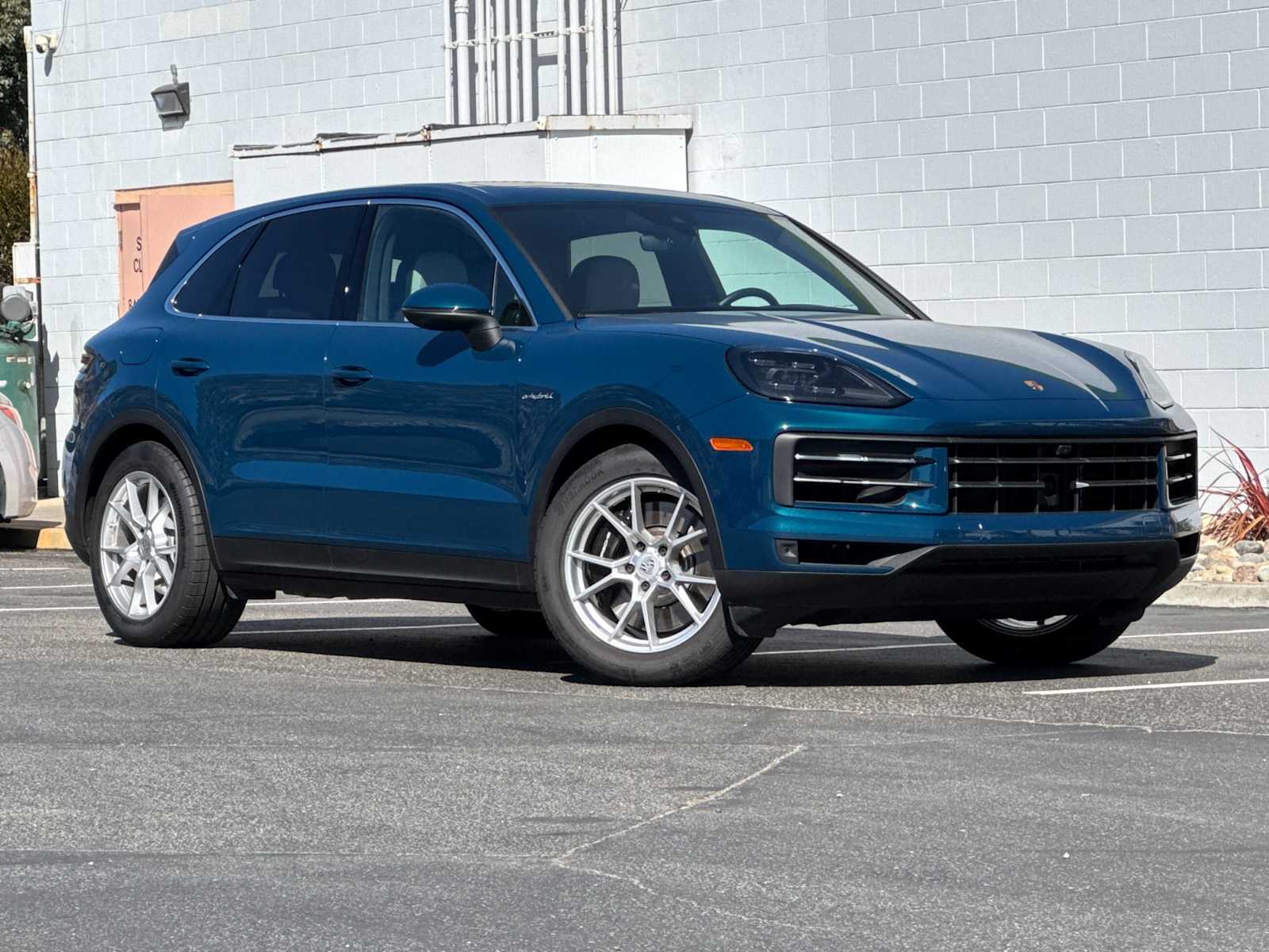 Thumbnail: 2024 Porsche Cayenne - 10