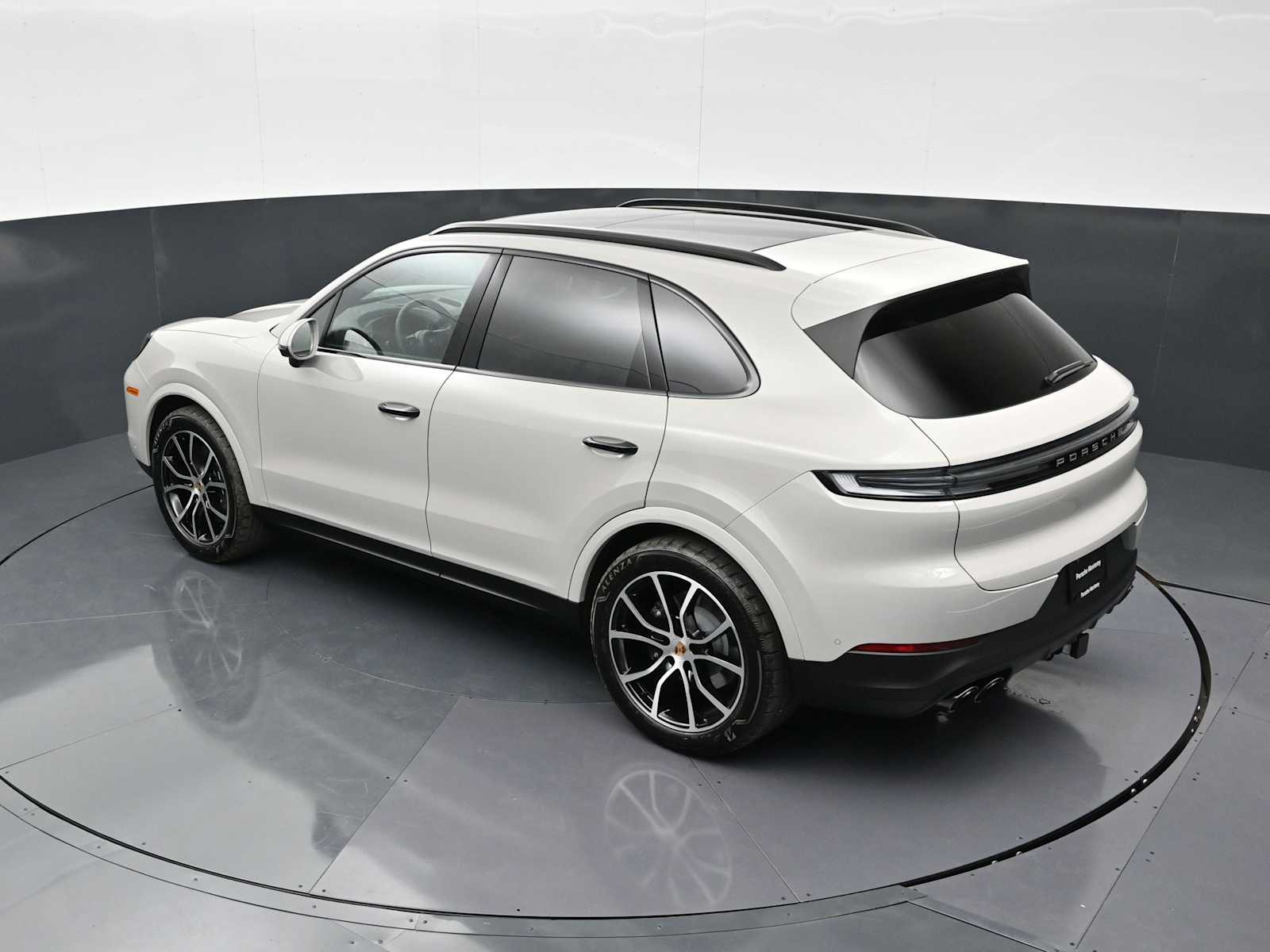 Thumbnail: 2026 Porsche Cayenne - 40