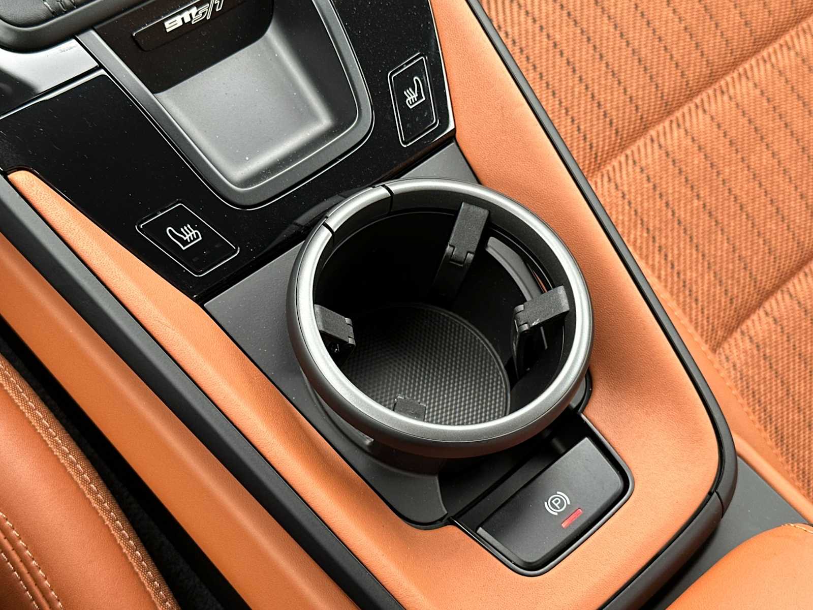 Thumbnail: 2024 Porsche 911 - 21